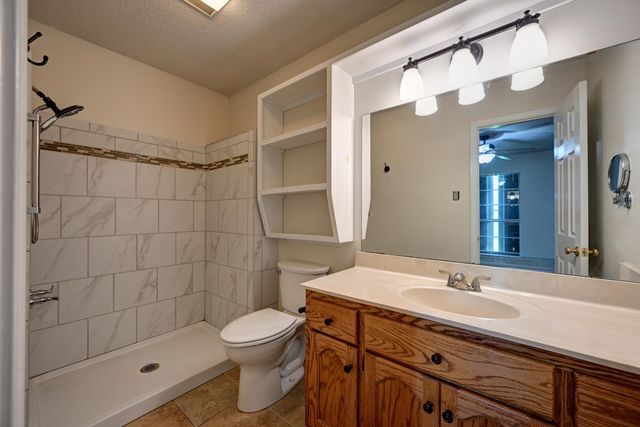 306 Parkside Dr, Thibodaux, LA 70301