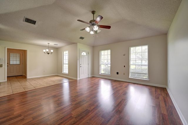 306 Parkside Dr, Thibodaux, LA 70301