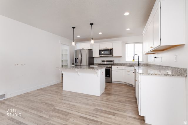 1892 W WOODLAND RD, Saratoga Springs, UT 84045