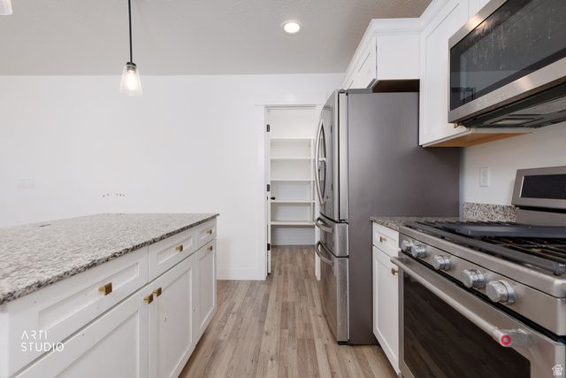 1892 W WOODLAND RD, Saratoga Springs, UT 84045