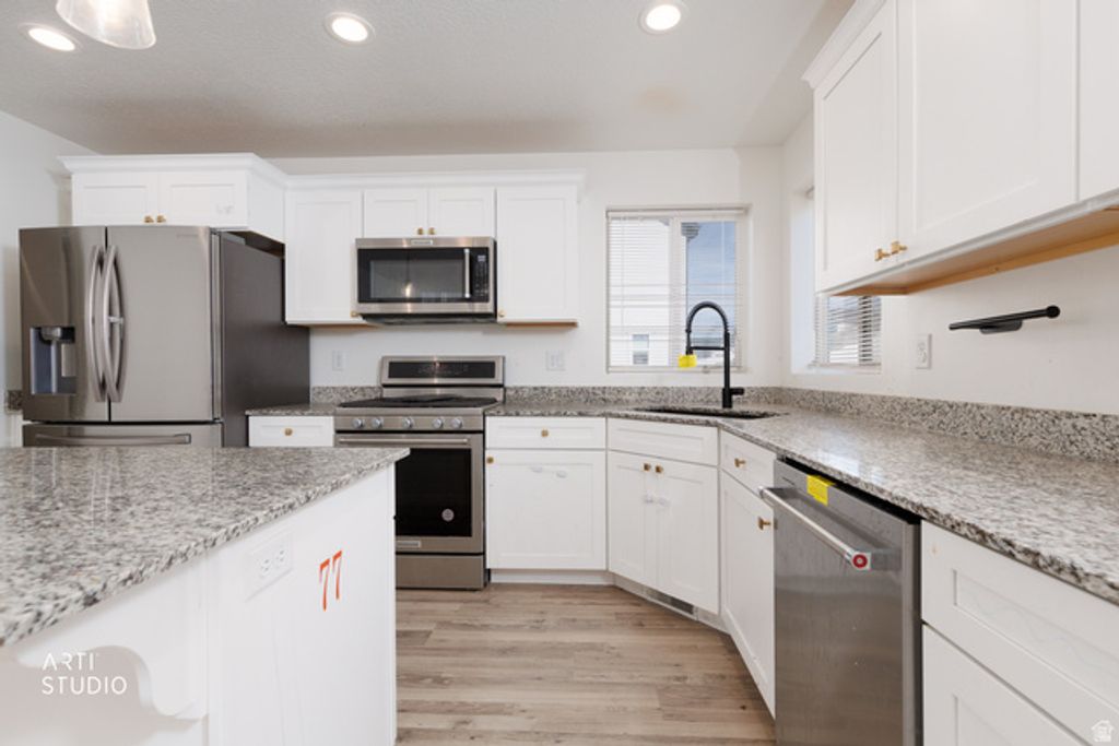 Image 12 of property listing at 1892 W WOODLAND RD, Saratoga Springs, UT 84045