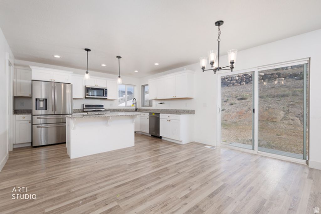Image 10 of property listing at 1892 W WOODLAND RD, Saratoga Springs, UT 84045