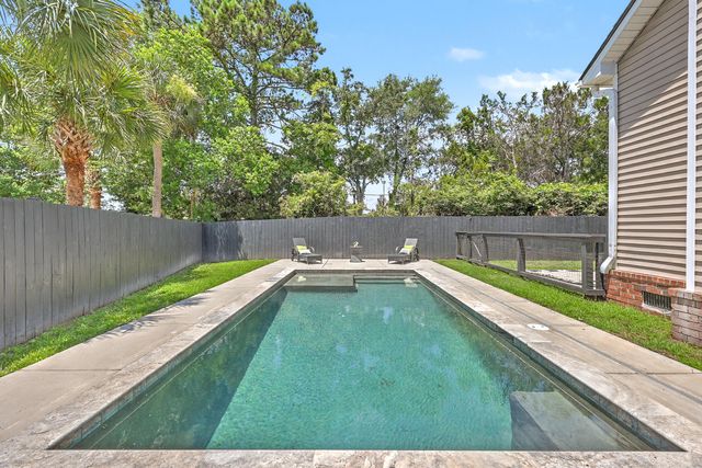 1413 Spanish Moss Court, Charleston, SC 29412