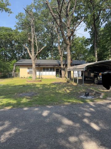 1505 Grove Drive, West Tawakoni, TX 75474