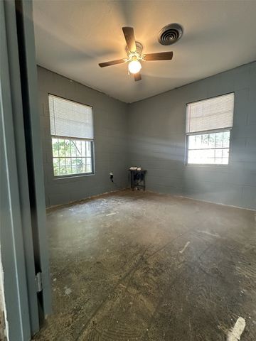 1505 Grove Drive, West Tawakoni, TX 75474