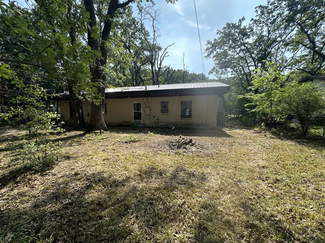 1505 Grove Drive, West Tawakoni, TX 75474