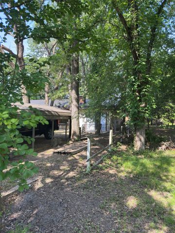 1505 Grove Drive, West Tawakoni, TX 75474