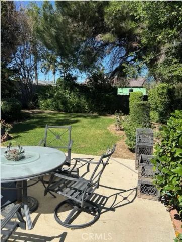 21011 Cohasset St, Canoga Park, CA 91303