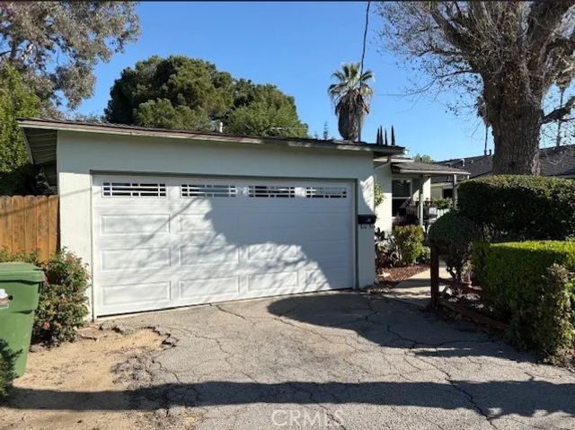 21011 Cohasset St, Canoga Park, CA 91303