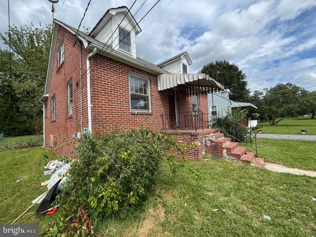 1804 MIDDLEBOROUGH RD, Baltimore, MD 21221