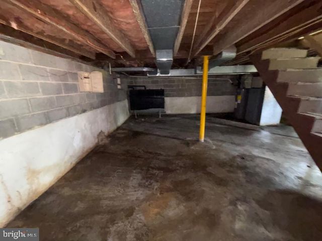 1804 MIDDLEBOROUGH RD, Baltimore, MD 21221