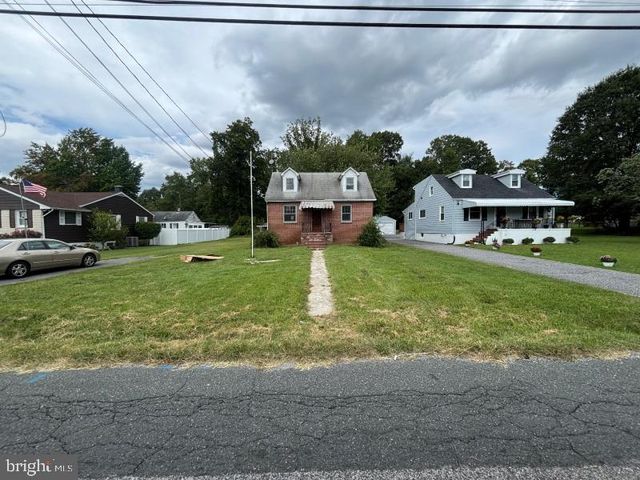 1804 MIDDLEBOROUGH RD, Baltimore, MD 21221