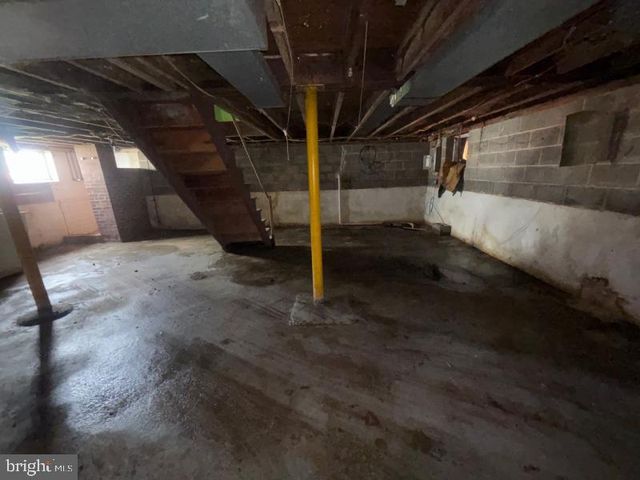 1804 MIDDLEBOROUGH RD, Baltimore, MD 21221