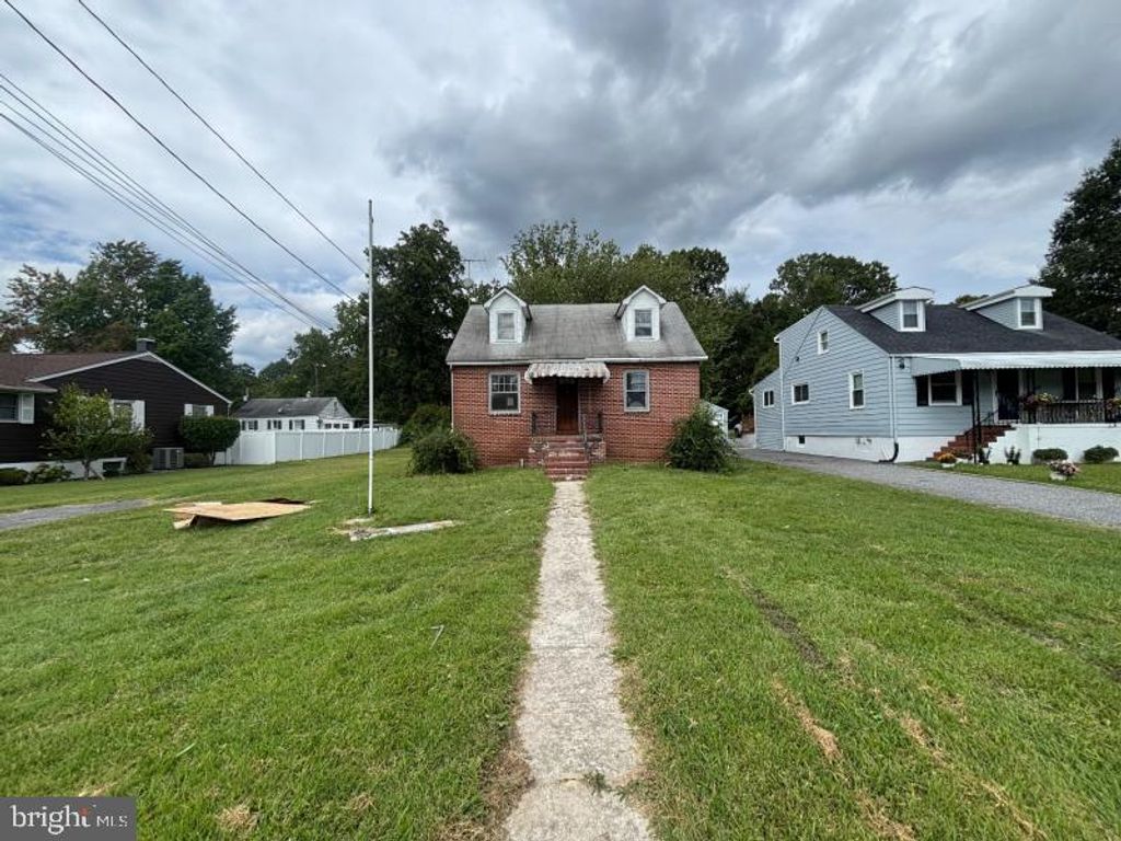 1804 MIDDLEBOROUGH RD, Baltimore, MD 21221