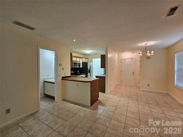 802 Selwyn Oaks Court, Charlotte, NC 28209