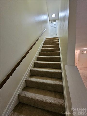 802 Selwyn Oaks Court, Charlotte, NC 28209