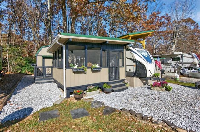 324 Leisure Acres Drive, Cleveland, GA 30528