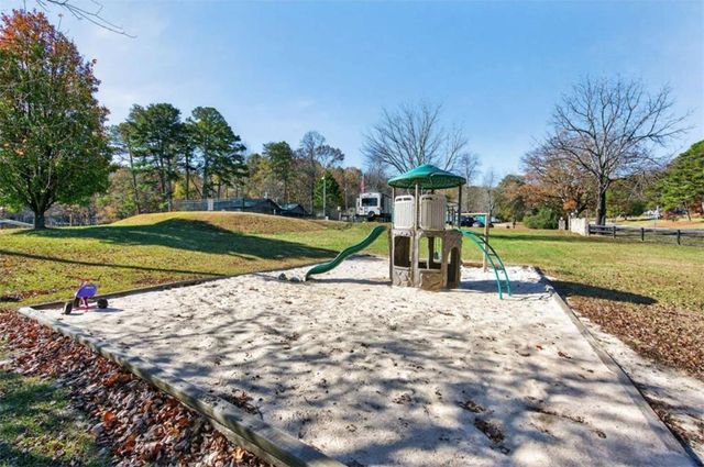 324 Leisure Acres Drive, Cleveland, GA 30528