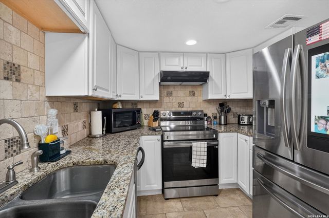 3306 ROSETTI DR, San Antonio, TX 78247
