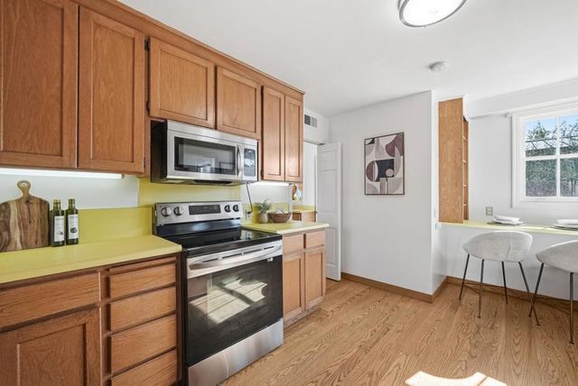 779 Garland Drive, Palo Alto, CA 94303