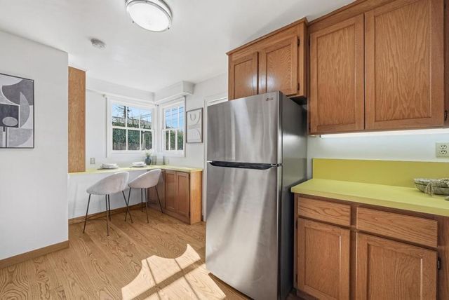 779 Garland Drive, Palo Alto, CA 94303