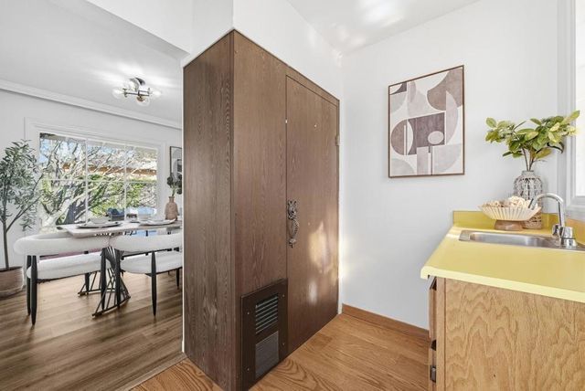 779 Garland Drive, Palo Alto, CA 94303