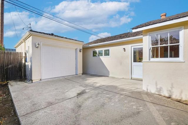 779 Garland Drive, Palo Alto, CA 94303