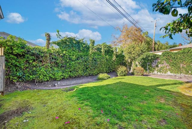 779 Garland Drive, Palo Alto, CA 94303