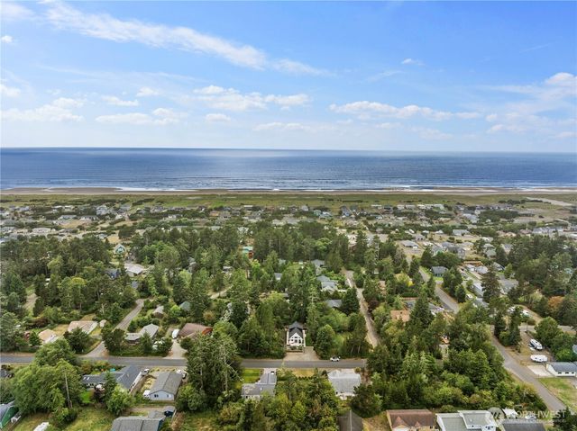 30917 M Place, Ocean Park, WA 98640