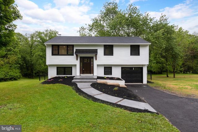 11 PRINCE EDWARDS DRIVE, Coatesville, PA 19320