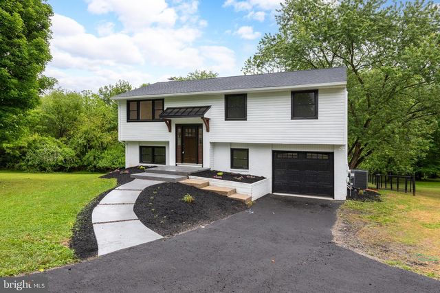 11 PRINCE EDWARDS DRIVE, Coatesville, PA 19320
