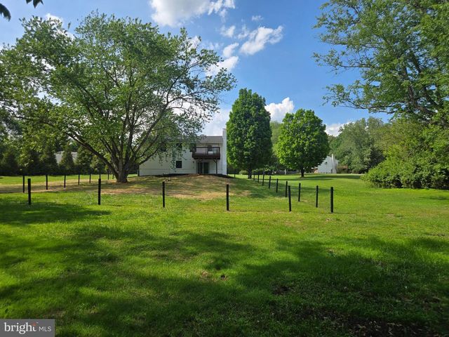 11 PRINCE EDWARDS DRIVE, Coatesville, PA 19320