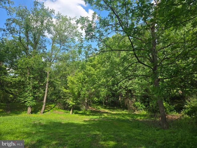11 PRINCE EDWARDS DRIVE, Coatesville, PA 19320