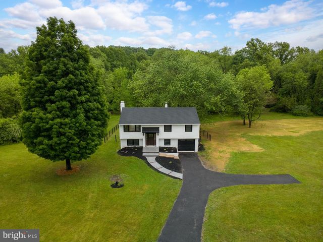 11 PRINCE EDWARDS DRIVE, Coatesville, PA 19320
