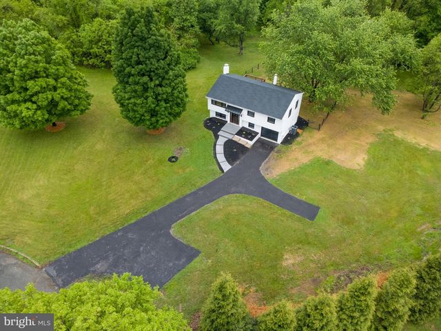 11 PRINCE EDWARDS DRIVE, Coatesville, PA 19320