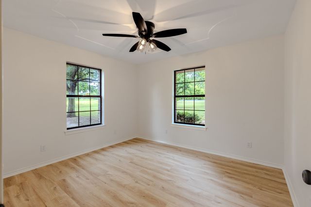 3711 Fm 513 S, Lone Oak, TX 75453