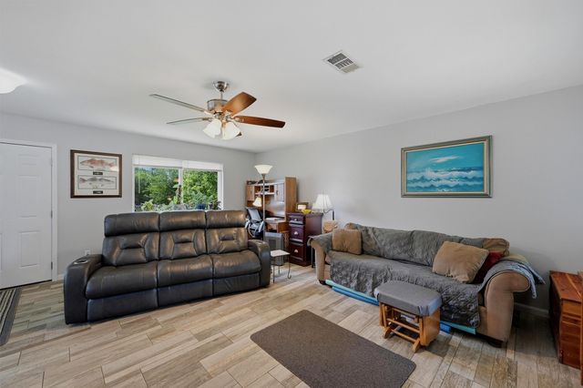 111 E Pecan Street, Gunter, TX 75058