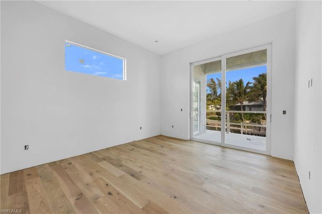 2649 Riverview DR, Naples, FL 34112