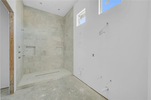 2649 Riverview DR, Naples, FL 34112