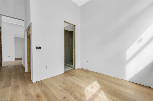 2649 Riverview DR, Naples, FL 34112