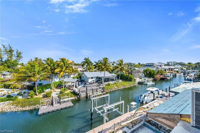 2649 Riverview DR, Naples, FL 34112