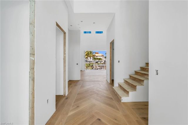 2649 Riverview DR, Naples, FL 34112