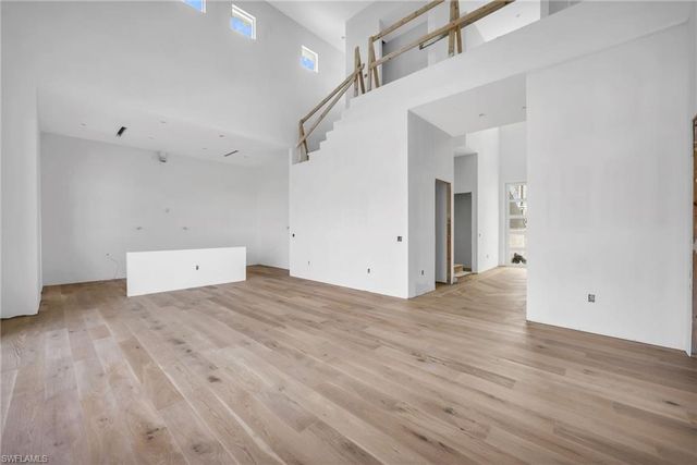 2649 Riverview DR, Naples, FL 34112