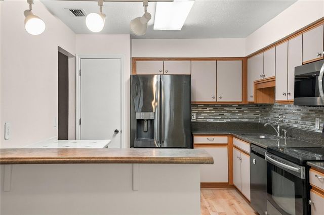 4801 COACHMANS DR DRIVE 3, Orlando, FL 32812