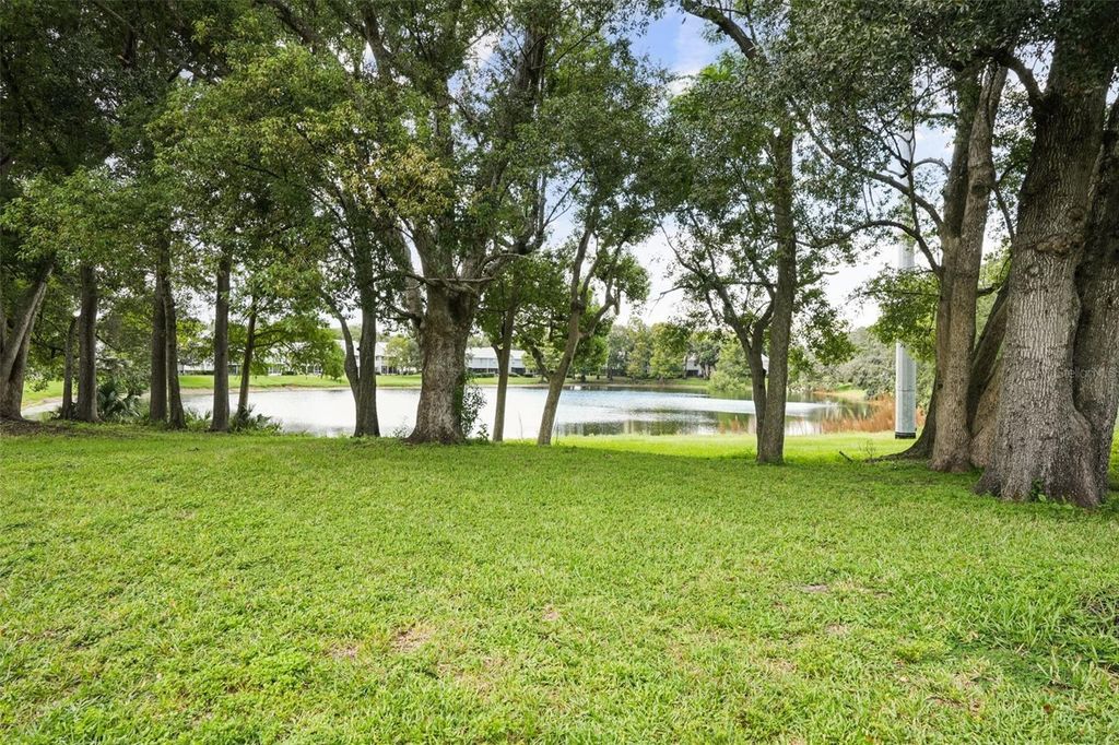 Image 19 of property listing at 4801 COACHMANS DR DRIVE 3, Orlando, FL 32812