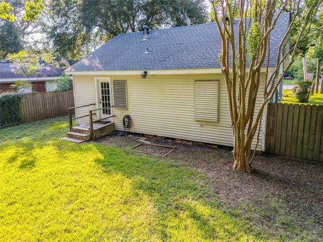 1315 Scott Street, La Marque, TX 77568