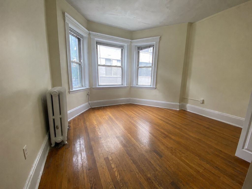 327 Huntington Ave 15, Boston, MA 02115