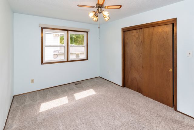 1913 NW 10th Street, Ankeny, IA 50023
