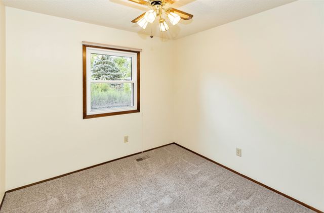 1913 NW 10th Street, Ankeny, IA 50023
