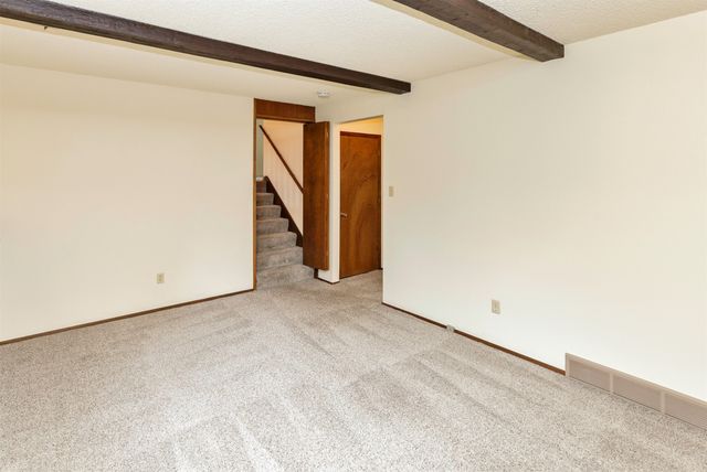 1913 NW 10th Street, Ankeny, IA 50023